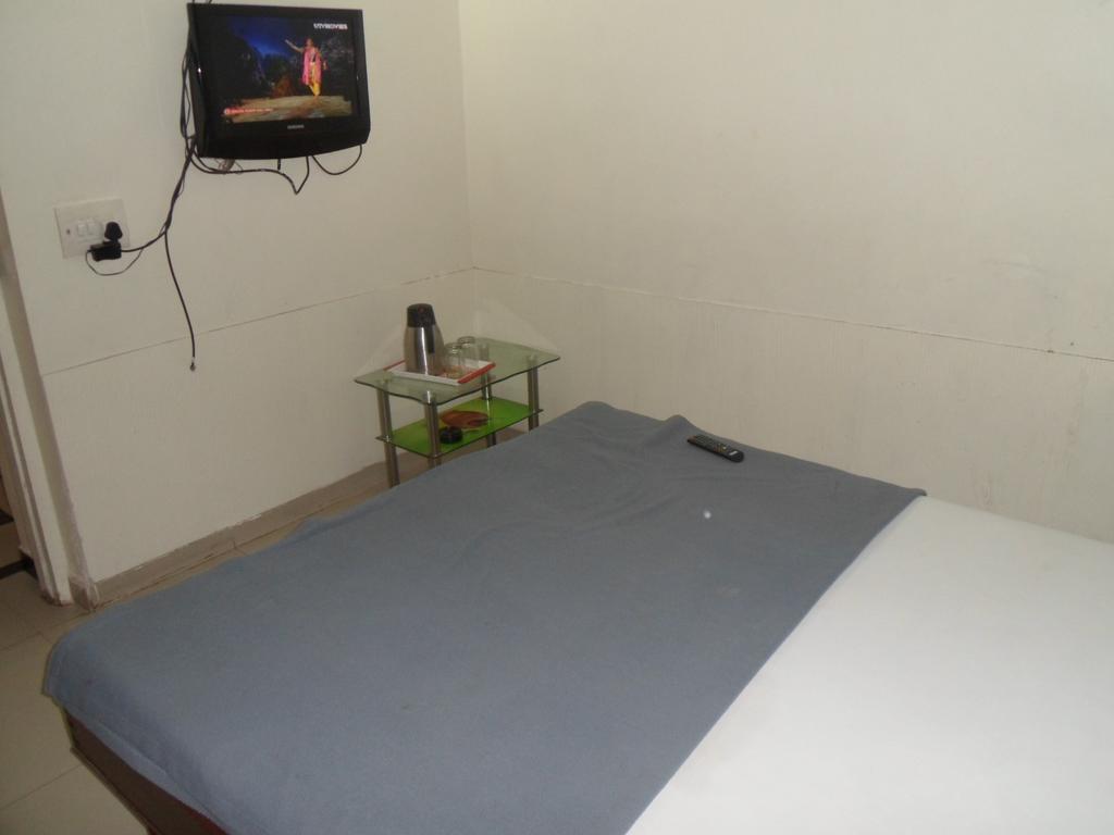 Hotel Atithi 아흐메다바드 객실 사진
